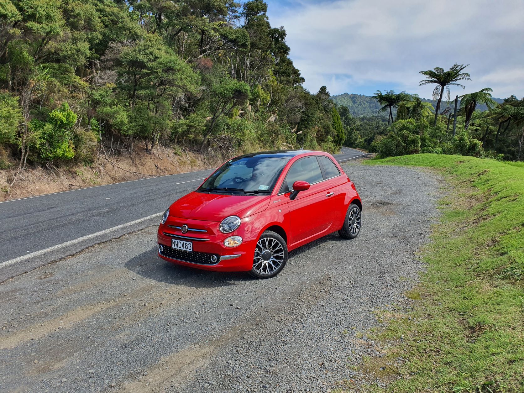 Front three quarters view of the new Fiat 500 Dolcevita