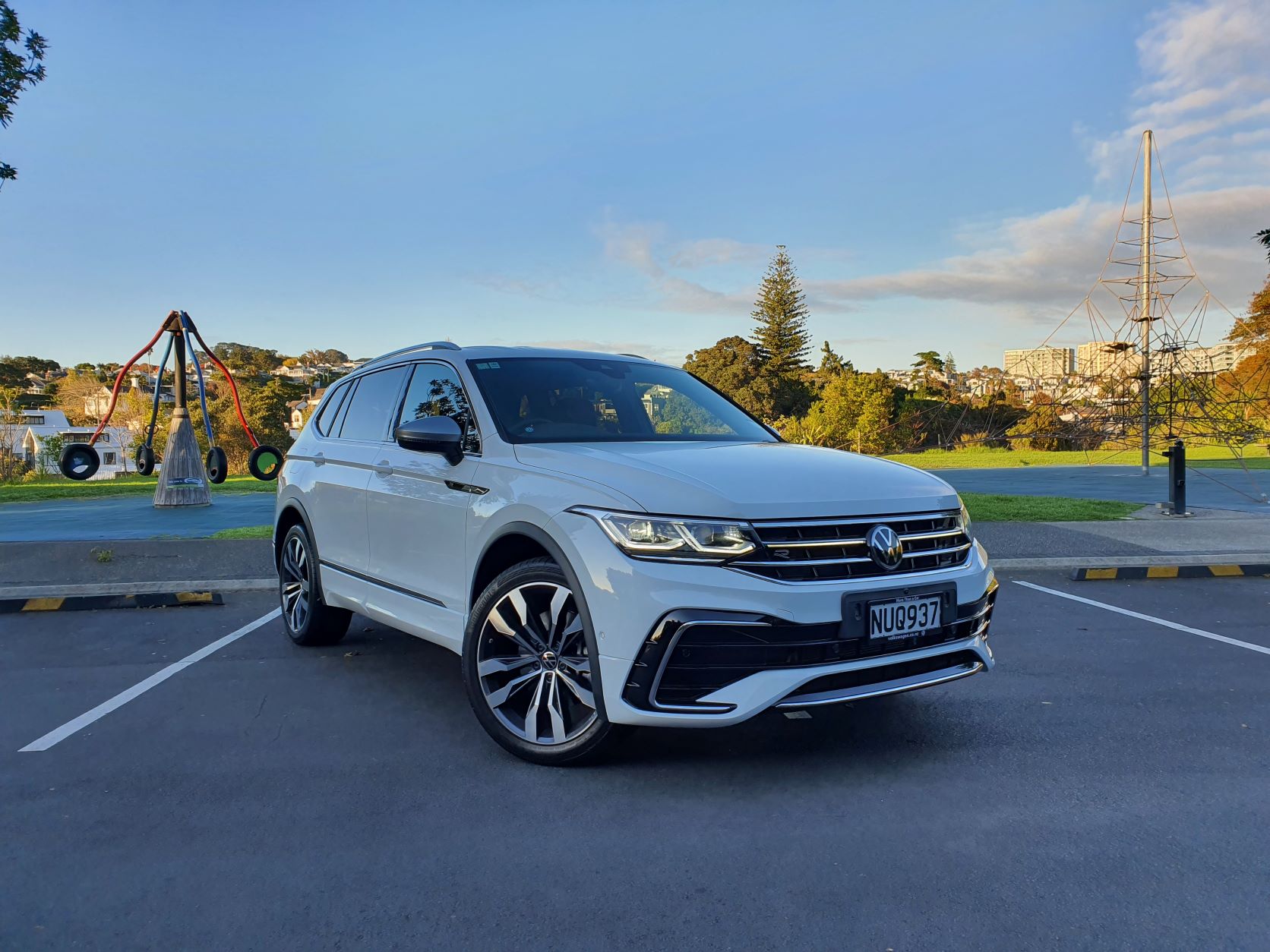 Front three quarters shot of the new Volkswagen Tiguan Allspace R-Line