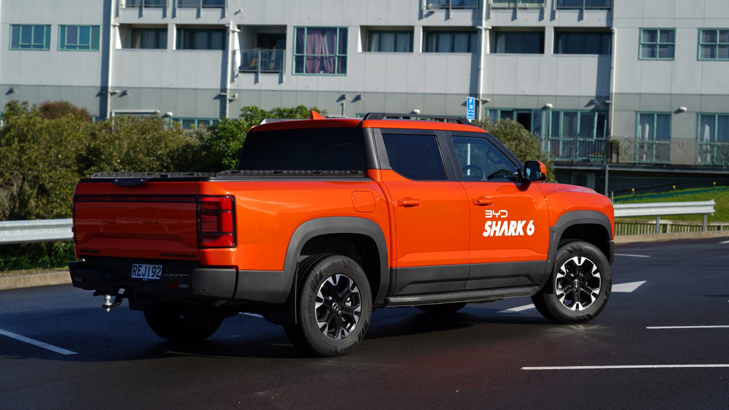 Jaws II - BYD SHARK 6 Review