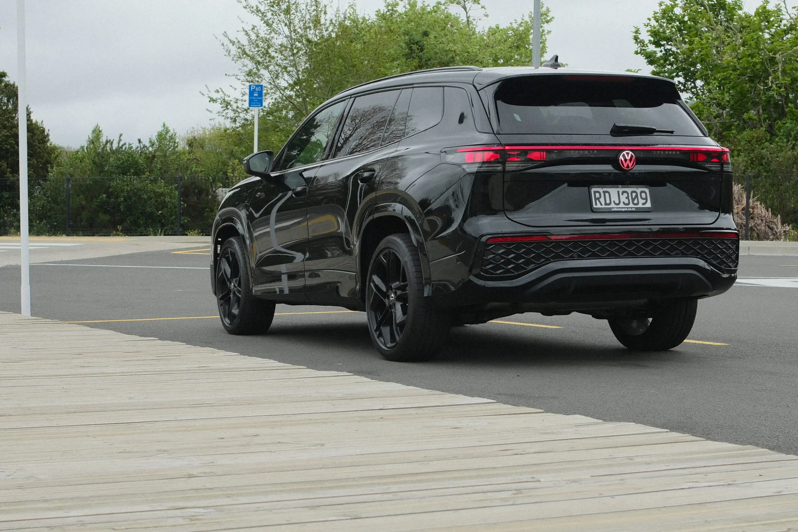 We drive VW's latest 7 seater SUV, the Tayron