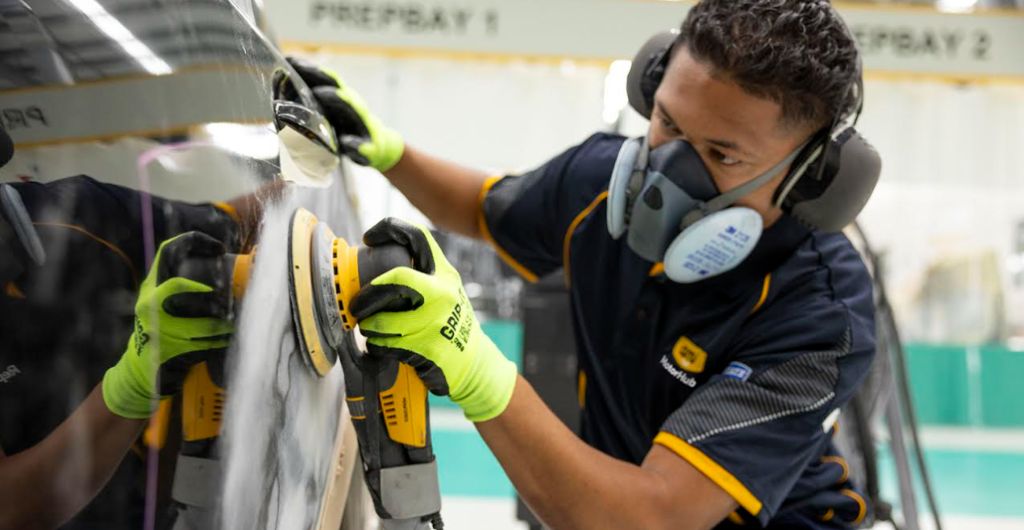 Kiwi Drivers Embrace Tech as Collision Claims Drop